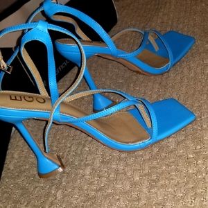 blue stappy heel sandle